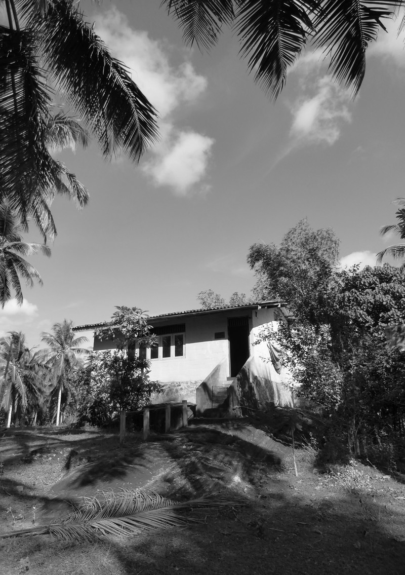 Ven. Ñāṇavimala's kuṭi at Homagama Ven. Ñāṇavimala's Kuit at Homagama